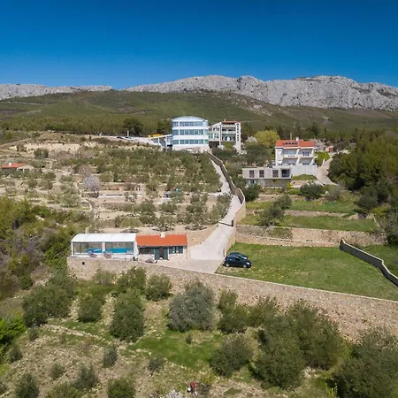 Holiday home Schoene Steinvilla Divino Mit Pool Und Ausblick