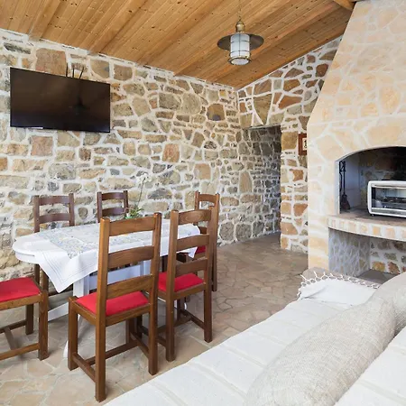 Holiday home Schoene Steinvilla Divino Mit Pool Und Ausblick *