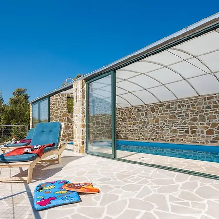 Schoene Steinvilla Divino Mit Pool Und Ausblick * Zrnovnica