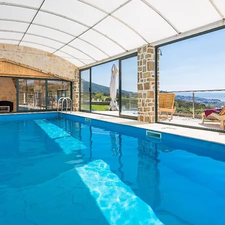 Holiday home Schoene Steinvilla Divino Mit Pool Und Ausblick Zrnovnica