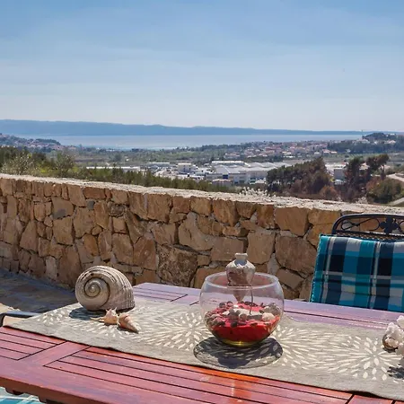 Schoene Steinvilla Divino Mit Pool Und Ausblick Zrnovnica